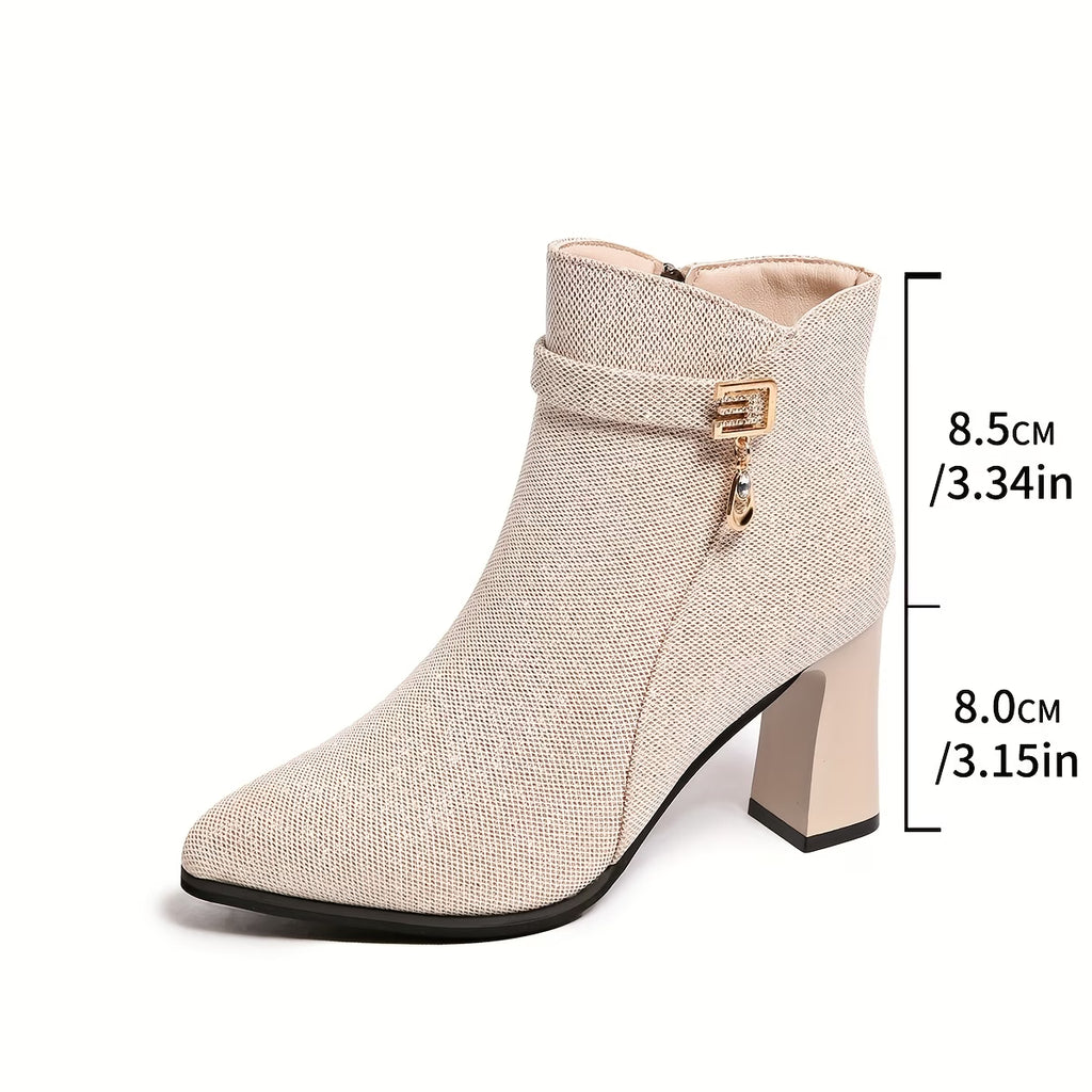 Botine Elegante cu Toc Gros și Detaliu Auriu - Crem